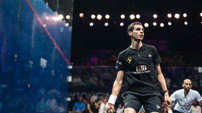 علي فرج يواصل صدارته للتصنيف العالمي لرجال الإسكواش