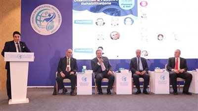 الصحة تعقد جلسة حوارية حول التغلب على إعاقات الأطفال وتأهيل المرضى