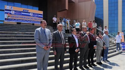 رئيس جامعة كفر الشيخ يستقبل شعلة أسبوع شباب الجامعات المصرية الثالث عشر