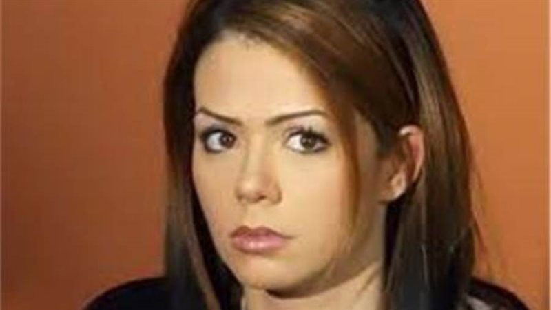 الفنانة إيمى سالم