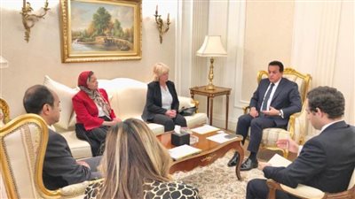وزير الصحة يبحث التعاون بين المجلس الصحي المصري وشركة بريطانية في التعليم الطبي
