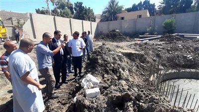 محافظ المنيا يوجه بسرعة الانتهاء من أعمال إنشاء وتطوير محطتي صرف دمشاو هاشم والصفصافة
