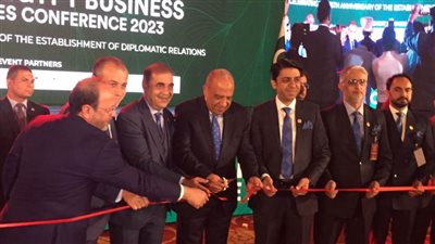 الدكتور محمود عصمت يفتتح مؤتمر فرص الأعمال بين مصر وباكستان