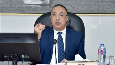 الشريف يترأس جلسة المجلس التنفيذي لمحافظة الإسكندرية