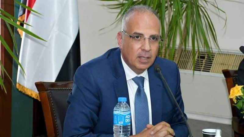 وزير الموارد المائية