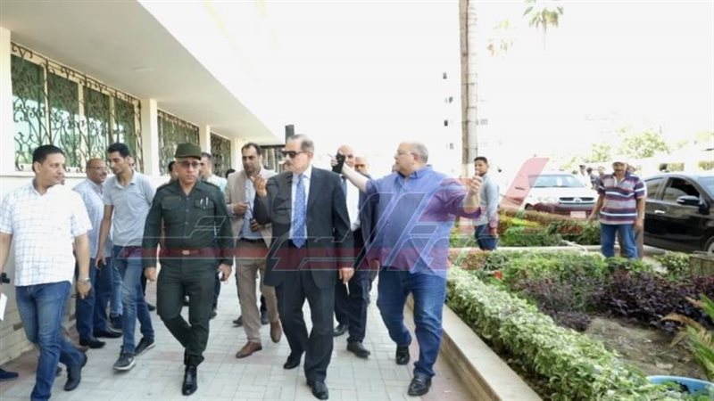 جولة المحافظ