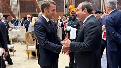 الرئيس السيسي يجري لقاء جانبيًا مع نظيره الفرنسي على هامش قمة مجموعة العشرين المنعقدة في نيودلهي