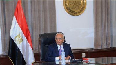 وزير التعليم ومحافظ القاهرة يفتتحان معرض 