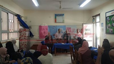 تدريب معلمي اللغة الفرنسية بالمرحلة الإعدادية على تنمية مهارات اللغة بكفر الشيخ