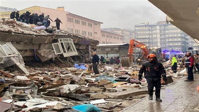 عاجل المغرب: القوات المسلحة تنشر وسائل بشرية ولوجيستية لتقديم المساعدة لمنكوبي الزلزال