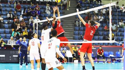 منتخب الجزائر يهزم ليبيا ويتأهل لنهائي بطولة أفريقيا للطائرة