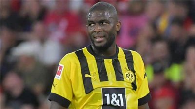 النشرة الرياضية| وصول مهاجم الأهلي والحضور الجماهيري للطائرة وغياب يد الزمالك عن إفريقيا 