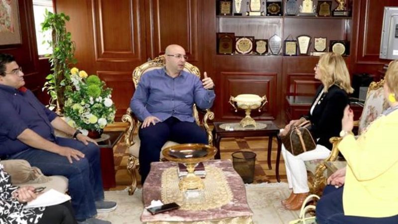 محافظ بنى سويف يلتقى