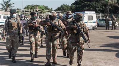 رئيس الأركان النيجيري: العابثين باستقرار البلاد سيكون مصيرهم 