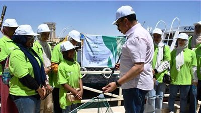 محافظ أسوان يطلق المرحلة الرابعة لحملة تنظيف وتطهير مجرى نهر النيل