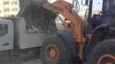 حملات للنظافة والتجميل ورفع المخلفات بالأحياء الرئيسية والميادين بمراكز المنيا