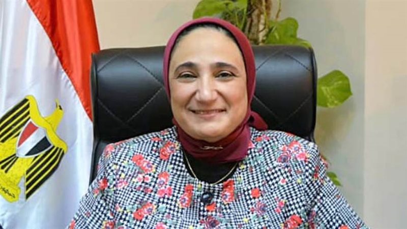 الدكتورة منى محمود