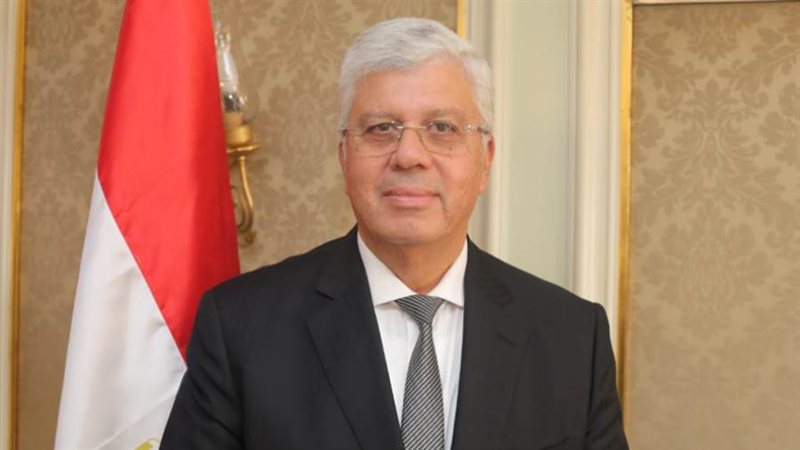 د. أيمن عاشور وزير