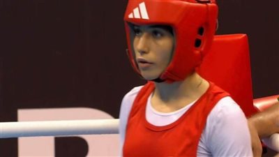 أول ملاكمة مصرية في التاريخ.. يمنى عياد تتأهل لأولمبياد باريس 2024