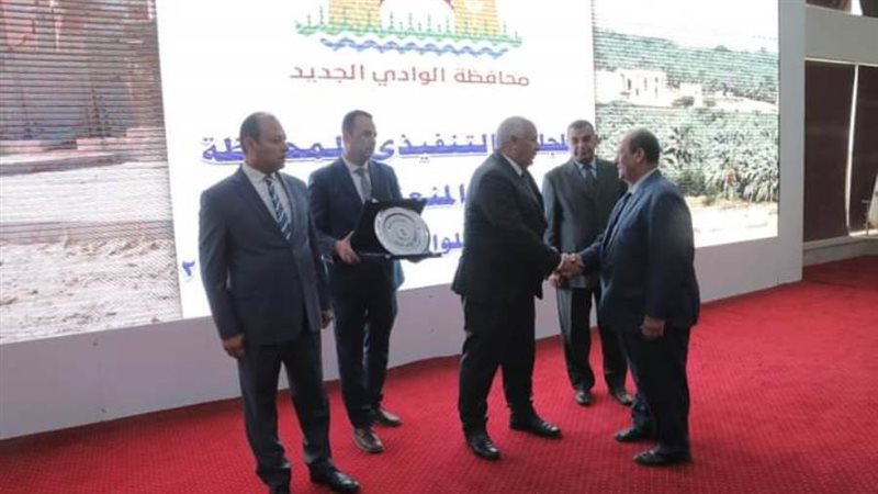 اللواء الزملوط يكرم