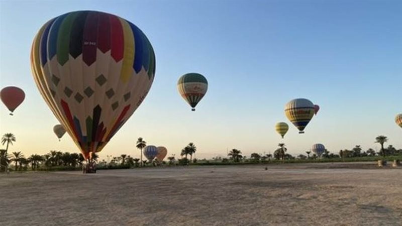 البالون الطائر بالأقصر