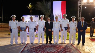 ربيع يشيد بمرشدي الهيئة ويثمن عطاءهم الوطني في ضمان استدامة حركة التجارة العابرة للقناة