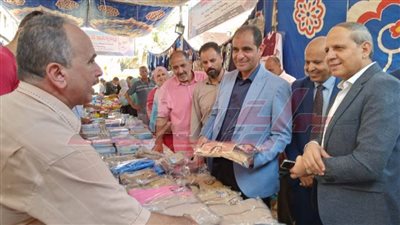 إقبال علي معرض 