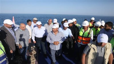 وزير النقل يتابع تقدم اعمال تنفيذ المحطة متعددة الأغراض بميناء سفاجا ضمن خطة تنفيذ ميناء سفاجا الكبير