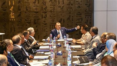 وزير السياحة والآثار يترأس اجتماع مجلس إدارة هيئة المتحف المصري الكبير 