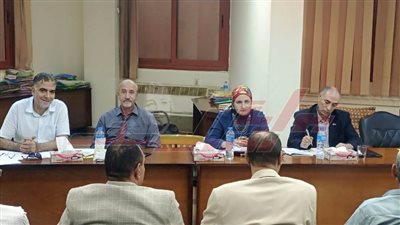 إجراء مقابلات بالمتقدمين لوظائف التوجيه الفني في 6 إدارات تعليمية