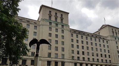 بريطانيا: القوات الروسية تواصل جهودها في مناطق دنيبرو السفلى بإقليم خيرسون