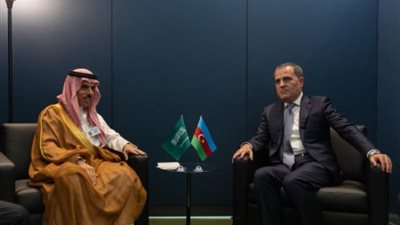 وزيرا الخارجية السعودي والأذري يبحثان مستجدات القضايا الدولية