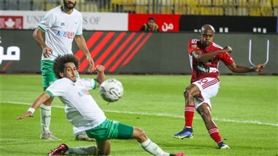 الأهلي يعلن إصابة بيرسي تاو بكدمة في العضلة الأمامية