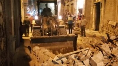 انهيار عقار قديم وسط الإسكندرية دون إصابات