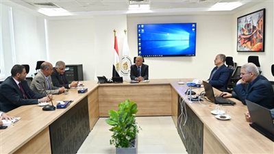 وزير الرى يتابع أعمال تقييم المنشآت المائية والكبارى الواقعة على الترع والمصارف