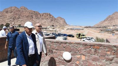 مدبولي يتفقد مشروع إنشاء المنتجع السياحي الجبلي بسانت كاترين
