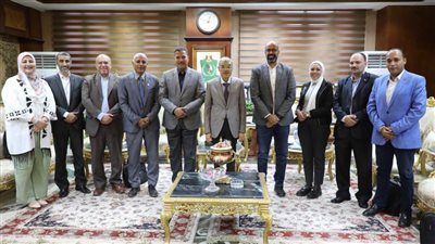 محافظ المنيا يعتمد المشروعات الفائزة في مبادرة المشروعات الخضراء الذكية