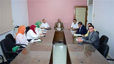 جامعة سوهاج تعقد اجتماعاً تحضيرياً استعداداً للتقديم في التصنيف الدولي للجامعات الخضراء المستدامة