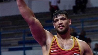 عبداللطيف منيع يحصد برونزية بطولة العالم للمصارعة ويتأهل لدورة الألعاب الأولمبية باريس 2024