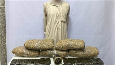 ضبط عنصر إجرامي بحوزته مخدرات بالشرقية