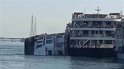  وزارة السياحة توضح حقيقة حادث تصادم أحد الفنادق العائمة أثناء مروره بمحافظة المنيا