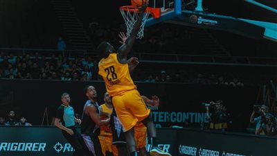 القنوات الناقلة لمباراة سلة رجال الأهلي وجولندن بولز الصيني على برونزية كأس العالم للأندية لكرة السلة