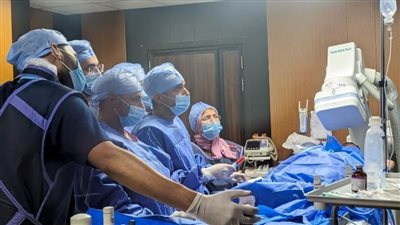 الرعاية الصحية تنقذ حياة أمريكية تعرضت لأزمة قلبية وتدهور بالوعي بمستشفى 