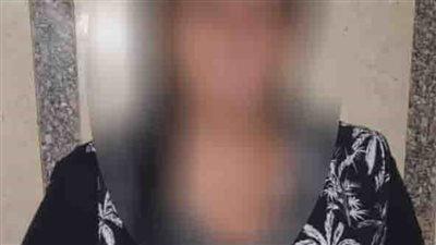 ضبط سيدة بالقاهرة لاتهامها بالنصب على أصحاب الأكشاك بزعم قدرتها على استخراج تراخيص لهم