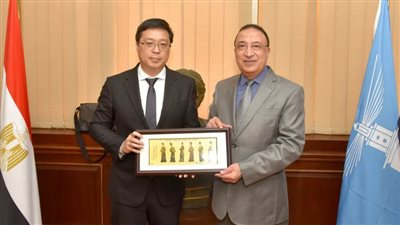 محافظ الإسكندرية يستقبل قنصل عام الصين