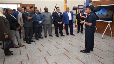 القوات المسلحة تنظم زيارة لوفد من جمعية رجال الأعمال المصريين الأفارقة وعدد من السفراء الأفارقة إلى الكلية الفنية العسكرية