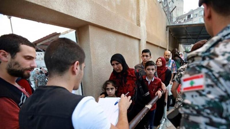 النازحون السوريون