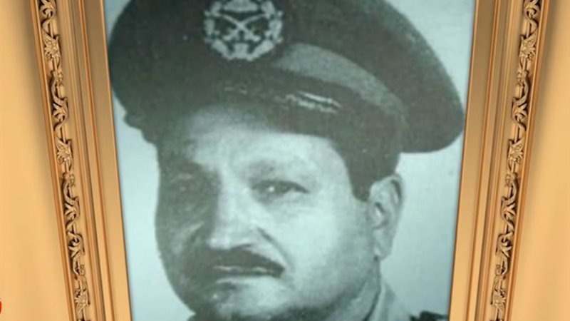 الفريق فؤاد عزيز