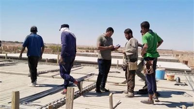 العمل : حصر عمالة غير منتظمة بمواقع عمل بالوادى الجديد
