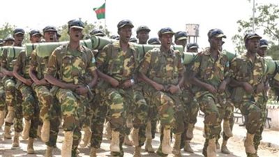 الجيش الصومالي وبعثة الاتحاد الافريقي يبحثان سبل تسريع العمليات ضد العناصر الارهابية